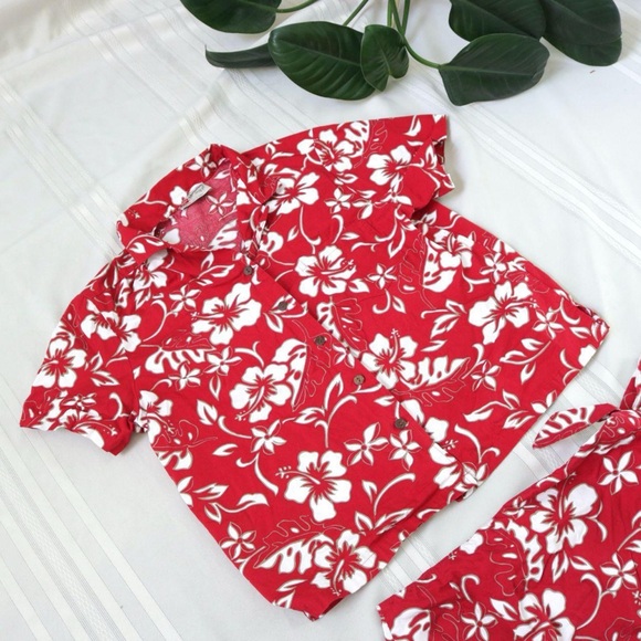 Hilo Hattie the Hawaiian red hibiscus flower 2 piece shirt and skirt set - Picture 5 of 8